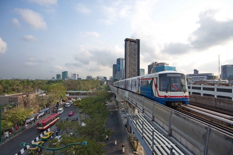 เจาะทำเลบ้านชานเมืองแนวรถไฟฟ้า